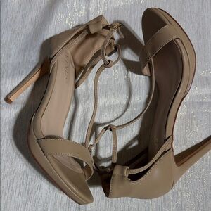 VENUS Tan Women's Heels